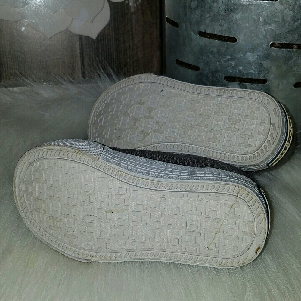 Tommy Hilfiger baby shoes 5 - Picture 2 of 5